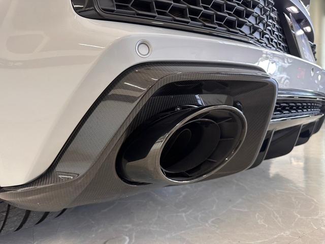 Ｒ８ Ｖ１０クーペパフォマンス５．２ＦＳＩクワトロ　４ＷＤ　バング＆オルフセンオーディオ・ファインナッパレザースポーツシートリアビューカメラ・・セラミックブレーキグロスレッド・アウディパーキングシステム（23枚目）