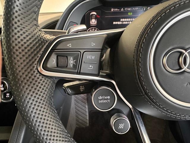 Ｒ８ Ｖ１０クーペパフォマンス５．２ＦＳＩクワトロ　４ＷＤ　バング＆オルフセンオーディオ・ファインナッパレザースポーツシートリアビューカメラ・・セラミックブレーキグロスレッド・アウディパーキングシステム（31枚目）