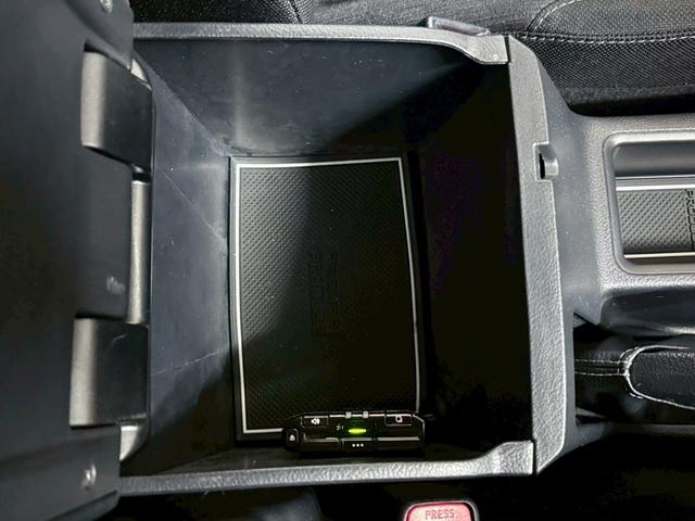 ハイラックス Z ディーゼルターボ 4WD ALPINEディスプレイオーディオ英語・Applecarplay・バックカメラ・バグガード・トノカバー・ワンオーナー・レーダークルーズコントロール(37枚目)