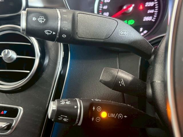GLC GLC250 4マチック クーペスポーツ(本革仕様) 本革シート・ブルメスター・シートヒーター・パノラミックスライディングルーフ・LEDヘッドライト・4カメラ(24枚目)