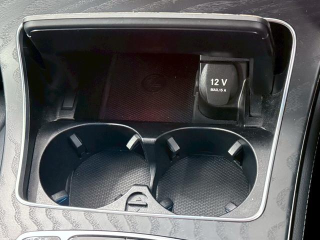 GLC GLC250 4マチック クーペスポーツ(本革仕様) 本革シート・ブルメスター・シートヒーター・パノラミックスライディングルーフ・LEDヘッドライト・4カメラ(31枚目)