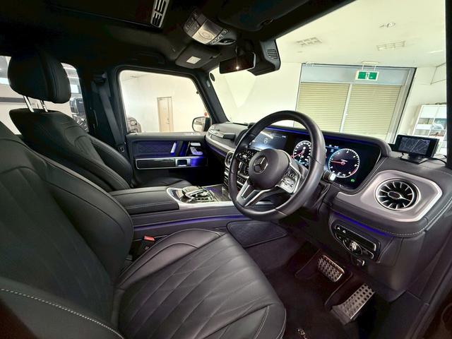 Gクラス G400d AMGライン  4WD ディーゼルターボ ガラススライディングルーフ・ラグジュアリーPKG・ナイトPKGマグノ・ブルメスター・ステアリングヒーター・チェリーウッドラゲッジフロア・シートヒータープラス・電動ランバーサポート(45枚目)