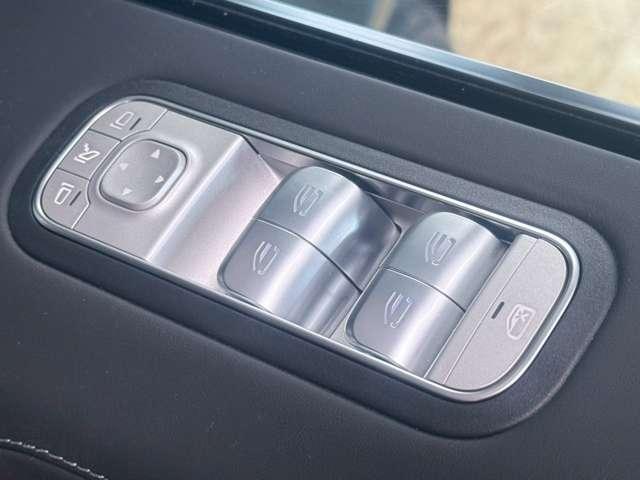 Gクラス G400d AMGライン  4WD ディーゼルターボ ガラススライディングルーフ・ラグジュアリーPKG・ナイトPKGマグノ・ブルメスター・ステアリングヒーター・チェリーウッドラゲッジフロア・シートヒータープラス・電動ランバーサポート(59枚目)