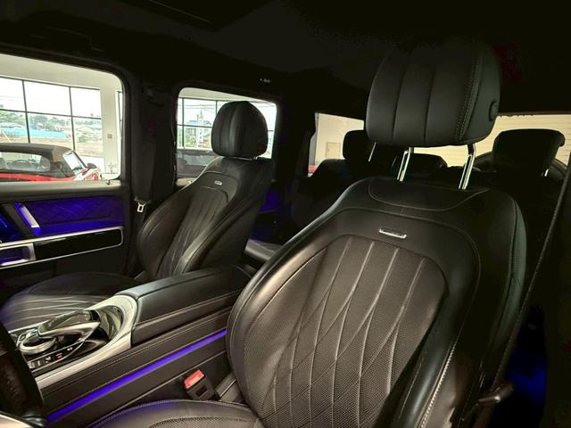 Gクラス G63 4WD・ラグジュアリーPKG AMGエクスクルーシブPKG・ブルメスターサウンドシステム・ガラススライディングルーフ・ナッパレザーダイヤモンドステッチシート・ベンチレーター・ヒータープラス・電動ランバーサポート(40枚目)