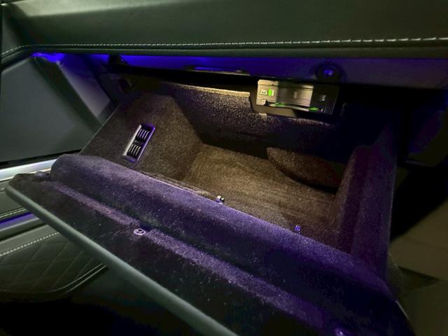 Gクラス G63 4WD・ラグジュアリーPKG AMGエクスクルーシブPKG・ブルメスターサウンドシステム・ガラススライディングルーフ・ナッパレザーダイヤモンドステッチシート・ベンチレーター・ヒータープラス・電動ランバーサポート(48枚目)