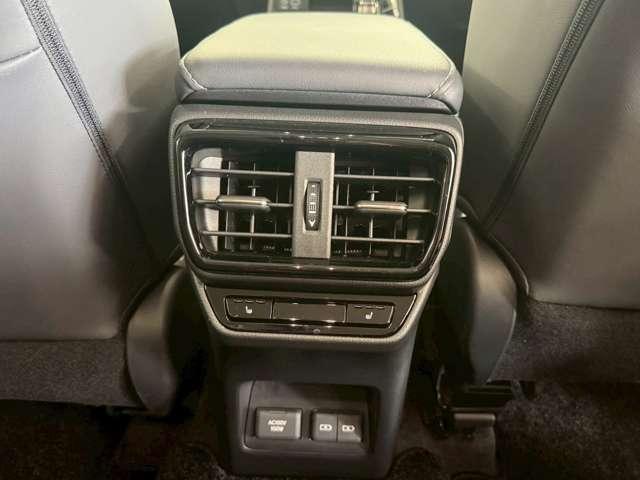 ＮＸ ＮＸ３５０ｈ　バージョンＬ　４ＷＤ　モデリスタエアロ・マークレビンソン・　　デジタルインナーミラー・置く充電・アドバンスドパーク・パーキングサポートブレーキ・パノラミックビューモニター・シートヒーター＆ベンチレーション（50枚目）