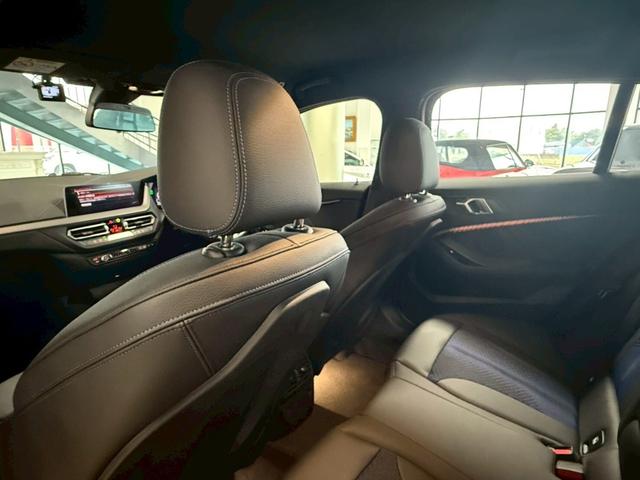 1シリーズ 118i Mスポーツ DCT iDriveナビゲーションPKG・ETC機能付ルームミラー・Applecarplay・インテリジェントパーソナルアシスタント・置く充電・前後ドラレコ・フットトランクオープナー(54枚目)