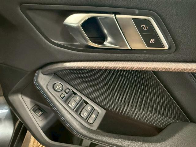 1シリーズ 118i Mスポーツ DCT iDriveナビゲーションPKG・ETC機能付ルームミラー・Applecarplay・インテリジェントパーソナルアシスタント・置く充電・前後ドラレコ・フットトランクオープナー(64枚目)