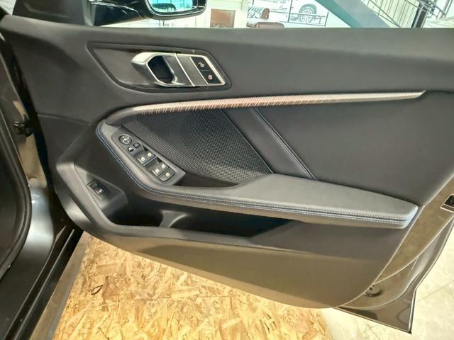 1シリーズ 118i Mスポーツ DCT iDriveナビゲーションPKG・ETC機能付ルームミラー・Applecarplay・インテリジェントパーソナルアシスタント・置く充電・前後ドラレコ・フットトランクオープナー(65枚目)