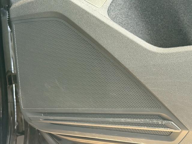 ティグアン Ｒ　４モーション　４ＷＤ　Ｒ専用ナパレザーシート＆クロームＰ　　　・シートヒーター・ハンドルヒーター・ＨＵＤ・パワーテールゲート・Ａｐｐｌｅｃａｒｐｌａｙ・ＡｎｄｒｏｉｄＡｕｔｏ・３６０度カメラ（53枚目）