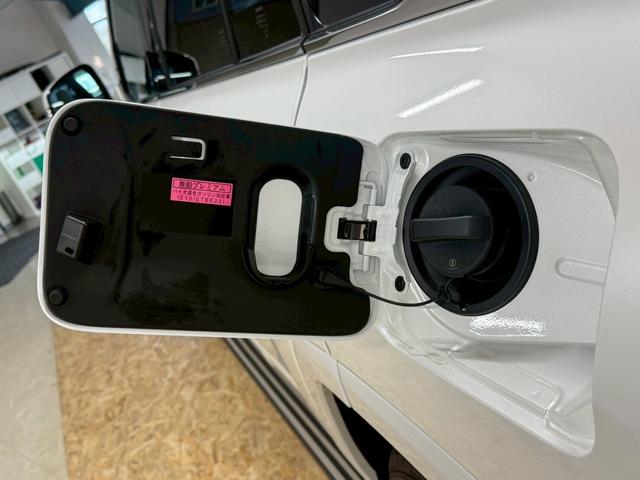 ＬＸ ＬＸ６００　４ＷＤ　モデリスタエアロ・セキュリティ・　　　マークレビンソン・リアエンターテイメント・クールボックス・ホワイト＆ダークセピア・デジタルインナーミラー・置き充電・ドラレコ前後（25枚目）