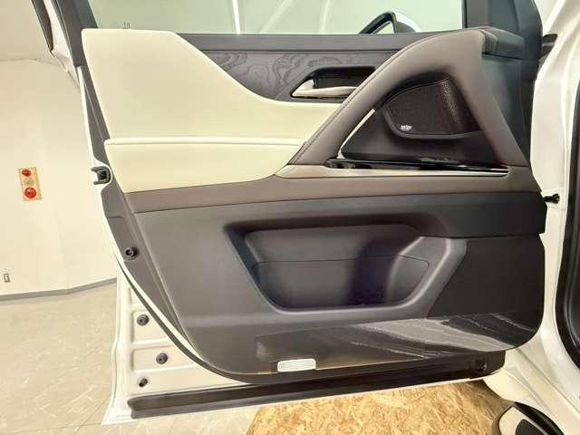 ＬＸ ＬＸ６００　４ＷＤ　モデリスタエアロ・セキュリティ・　　　マークレビンソン・リアエンターテイメント・クールボックス・ホワイト＆ダークセピア・デジタルインナーミラー・置き充電・ドラレコ前後（64枚目）