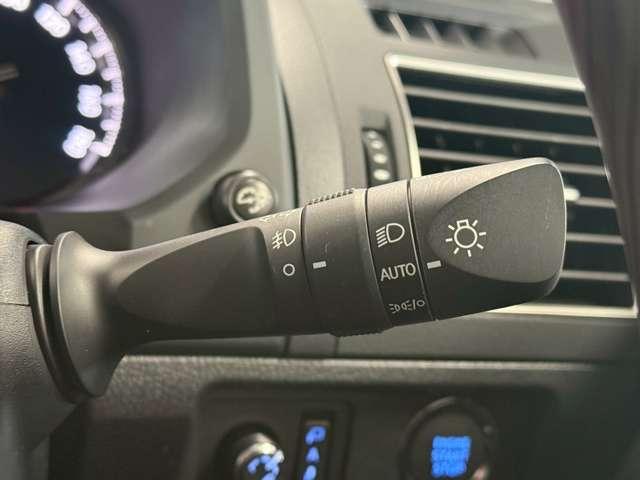 ランドクルーザープラド ＴＸ　Ｌパッケージ　マットブラックエディション　ディーゼルターボ　４ＷＤ　７人乗・メーカーナビ・３６０度カメラ・ウッドコンビステアリング・デジタルインナーミラー（28枚目）