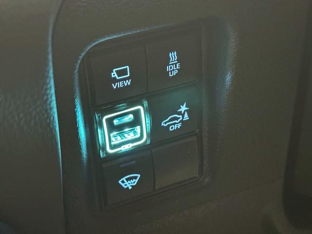 ランドクルーザープラド ＴＸ　Ｌパッケージ　マットブラックエディション　ディーゼルターボ　４ＷＤ　７人乗・メーカーナビ・３６０度カメラ・ウッドコンビステアリング・デジタルインナーミラー（30枚目）