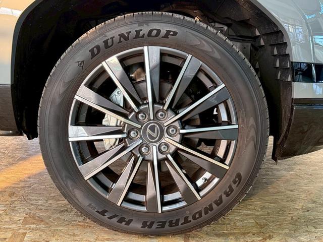 GX GX550 バージョンL 4WD マークレビンソン・フロントモデリスタエアロ・デジタルキー・パノラマルーフ・ドラレコ前後・ITSコネクト・クールボックス・HUD・全周囲カメラ・Applecarplay(23枚目)