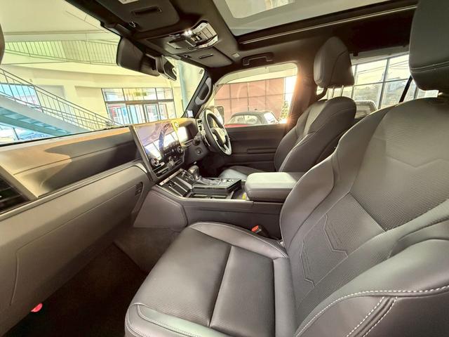 GX GX550 バージョンL 4WD マークレビンソン・フロントモデリスタエアロ・デジタルキー・パノラマルーフ・ドラレコ前後・ITSコネクト・クールボックス・HUD・全周囲カメラ・Applecarplay(50枚目)