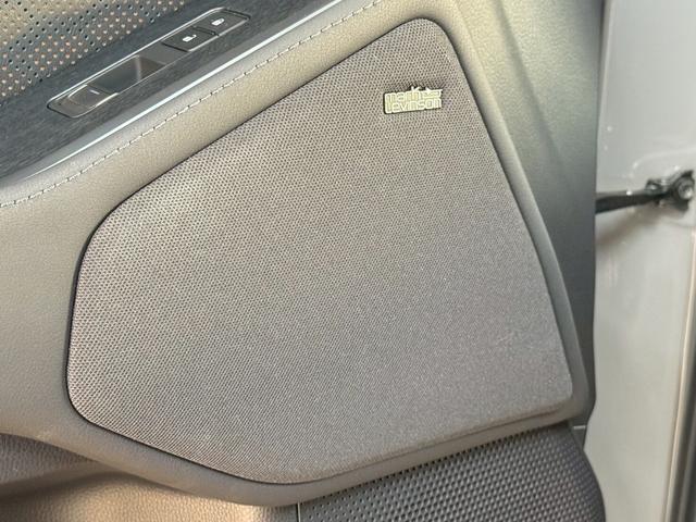 GX GX550 バージョンL 4WD マークレビンソン・フロントモデリスタエアロ・デジタルキー・パノラマルーフ・ドラレコ前後・ITSコネクト・クールボックス・HUD・全周囲カメラ・Applecarplay(60枚目)