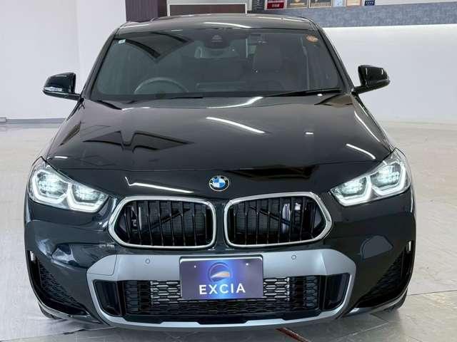 Ｘ２ ｘＤｒｉｖｅ　２０ｄ　ＭスポーツＸ　ディーゼルターボ　４ＷＤ　プラスＰ・パノラマガラスサンルーフ・ＨＵＤ・アダプティブＬＥＤヘッドライト・プロテクションガラス・Ｍライト　アロイ　ホイールダブルスポーク・茶革パワーシート・シートヒーター・ワイヤレス充電・ドラレコ（8枚目）