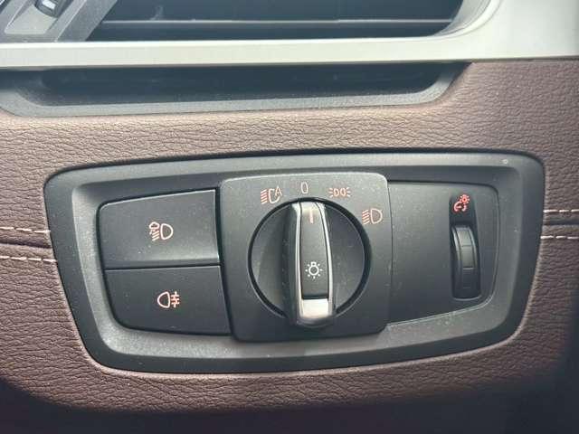 Ｘ２ ｘＤｒｉｖｅ　２０ｄ　ＭスポーツＸ　ディーゼルターボ　４ＷＤ　プラスＰ・パノラマガラスサンルーフ・ＨＵＤ・アダプティブＬＥＤヘッドライト・プロテクションガラス・Ｍライト　アロイ　ホイールダブルスポーク・茶革パワーシート・シートヒーター・ワイヤレス充電・ドラレコ（31枚目）