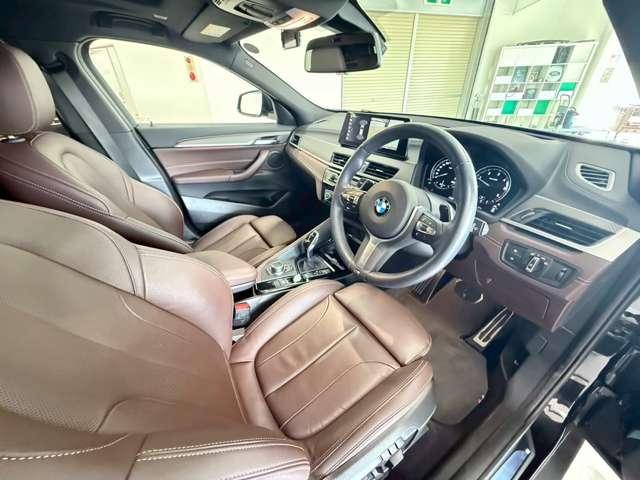 Ｘ２ ｘＤｒｉｖｅ　２０ｄ　ＭスポーツＸ　ディーゼルターボ　４ＷＤ　プラスＰ・パノラマガラスサンルーフ・ＨＵＤ・アダプティブＬＥＤヘッドライト・プロテクションガラス・Ｍライト　アロイ　ホイールダブルスポーク・茶革パワーシート・シートヒーター・ワイヤレス充電・ドラレコ（44枚目）