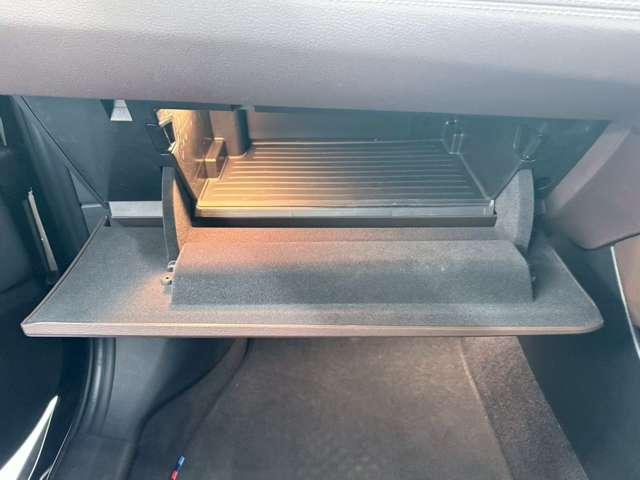 Ｘ２ ｘＤｒｉｖｅ　２０ｄ　ＭスポーツＸ　ディーゼルターボ　４ＷＤ　プラスＰ・パノラマガラスサンルーフ・ＨＵＤ・アダプティブＬＥＤヘッドライト・プロテクションガラス・Ｍライト　アロイ　ホイールダブルスポーク・茶革パワーシート・シートヒーター・ワイヤレス充電・ドラレコ（49枚目）