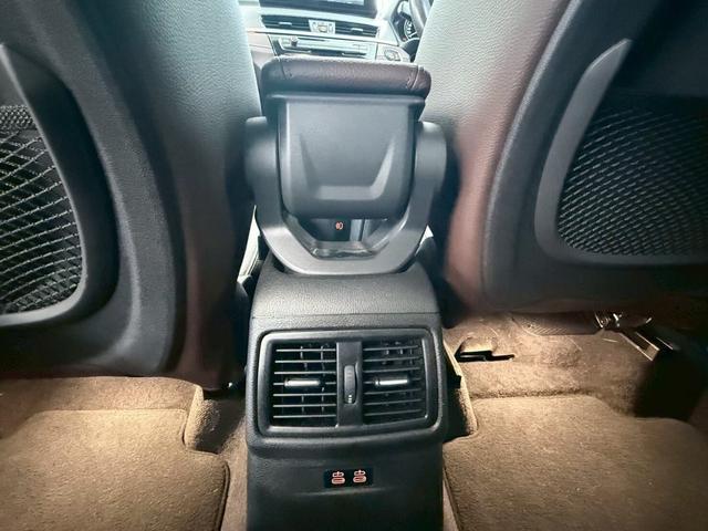 Ｘ２ ｘＤｒｉｖｅ　２０ｄ　ＭスポーツＸ　ディーゼルターボ　４ＷＤ　プラスＰ・パノラマガラスサンルーフ・ＨＵＤ・アダプティブＬＥＤヘッドライト・プロテクションガラス・Ｍライト　アロイ　ホイールダブルスポーク・茶革パワーシート・シートヒーター・ワイヤレス充電・ドラレコ（52枚目）