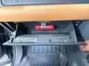 １１０Ｘ　Ｄ３００　ディーゼルターボ　４ＷＤ　ＭＥＲＩＤＩＡＮ・３ゾーンクライメートＣＴＲＬ（リアクーリングアシスト付）・ＨＵＤ・デジタルインナーミラー・フィックスドサイドステップ・茶革シート・エアサス（47枚目）