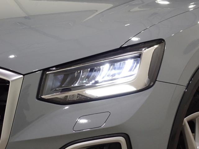 Ｑ２ ３５ＴＦＳＩ　Ｓライン　ＳｌｉｎｅプラスＰ／アシスタンスＰ／クロス／レザーシートＳｌｉｎｅロゴ／マンハッタングレー／テクノロジーパッケージ／マルチカラーアンビエントライティング／ナビゲーションＰ／コンビ＆アシスタンスＰ（17枚目）