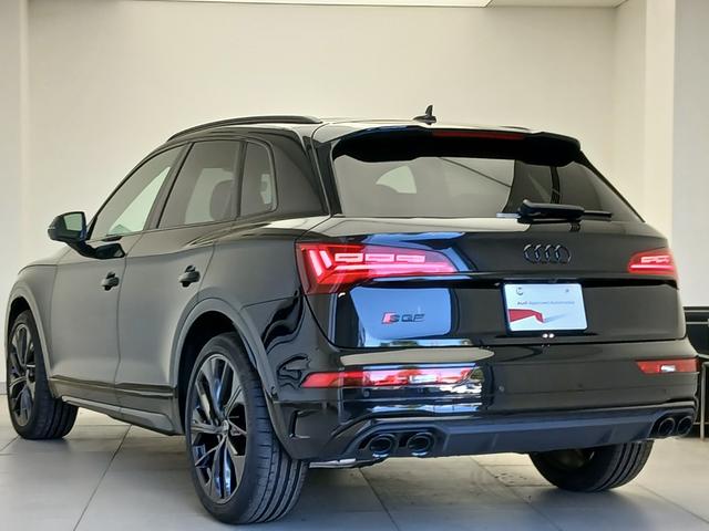 SQ5 ベースグレード レザーパッケージ パノラマサンルーフ アダプティブSスポーツエアサスペンション ブラック Audi rings & ブラックスタイリング プライバシーガラス コンフォートパッケージ(15枚目)