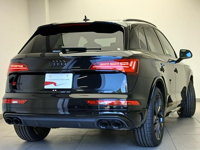 SQ5 ベースグレード レザーパッケージ パノラマサンルーフ アダプティブSスポーツエアサスペンション ブラック Audi rings & ブラックスタイリング プライバシーガラス コンフォートパッケージ(18枚目)