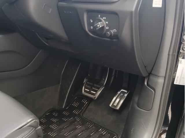 A3 スポーツバック1.4TFSI スポーツ パーシャルレザー バーチャルコックピット ラグジュアリーパッケージ リヤビューカメラ 電動調整機能  ナビゲーションシステム MMI ナビゲーションシステム アウディサウンドシステム(18枚目)