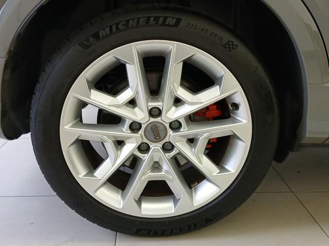 SQ2 ベースグレード Bang & Olufsen サウンドシステム アシスタンスパッケージ オートマチックテールゲート カラードブレーキキャリパー レッド ナビゲーションパッケージ バーチャルコックピット(10枚目)