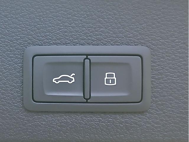 SQ2 ベースグレード Bang & Olufsen サウンドシステム アシスタンスパッケージ オートマチックテールゲート カラードブレーキキャリパー レッド ナビゲーションパッケージ バーチャルコックピット(52枚目)