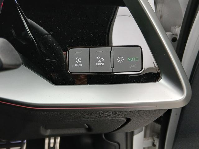 A3セダン 40TFSIクワトロ Sライン ナビゲーションパッケージ ラグジュアリーパッケージ S lineプラスパッケージ フロントシート電動調整機能 シートヒーター レーンアシスト/アダプティブクルーズアシスト(15枚目)