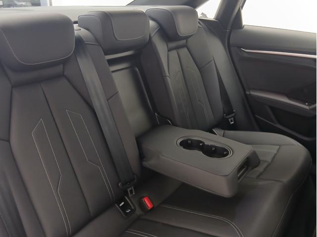 A3セダン 40TFSIクワトロ Sライン ナビゲーションパッケージ ラグジュアリーパッケージ S lineプラスパッケージ フロントシート電動調整機能 シートヒーター レーンアシスト/アダプティブクルーズアシスト(45枚目)