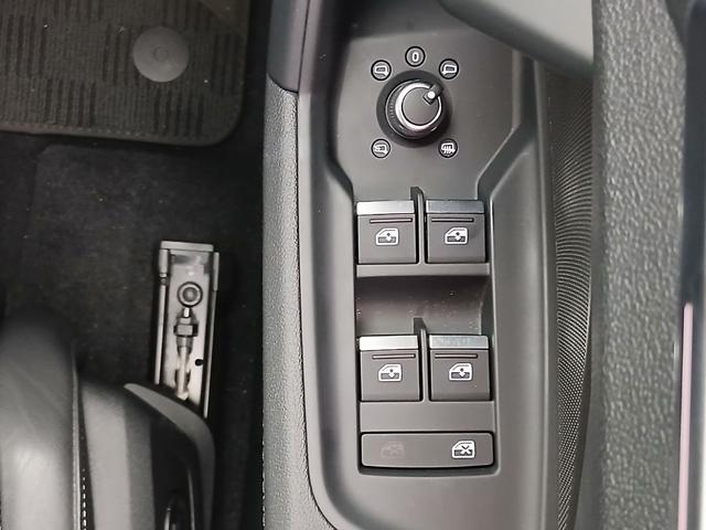 A3セダン 40TFSIクワトロ Sライン ナビゲーションパッケージ ラグジュアリーパッケージ S lineプラスパッケージ フロントシート電動調整機能 シートヒーター レーンアシスト/アダプティブクルーズアシスト(65枚目)