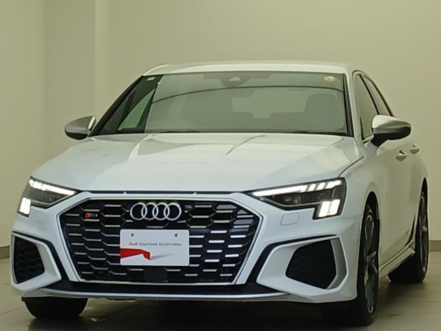 S3 スポーツバック ファインナッパレザー Bang & Olufsen 3Dサウンドシステム マトリクスLEDヘッドライト ダイナミックターンインディケーター プライバシーガラス カラードブレーキキャリパー レット(20枚目)