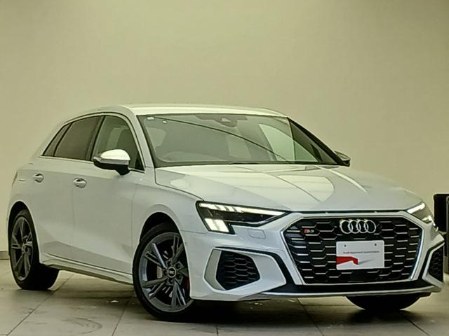 S3 スポーツバック ファインナッパレザー Bang & Olufsen 3Dサウンドシステム マトリクスLEDヘッドライト ダイナミックターンインディケーター プライバシーガラス カラードブレーキキャリパー レット(24枚目)