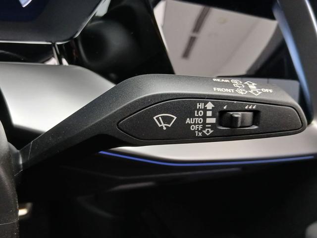 S3 スポーツバック ファインナッパレザー Bang & Olufsen 3Dサウンドシステム マトリクスLEDヘッドライト ダイナミックターンインディケーター プライバシーガラス カラードブレーキキャリパー レット(38枚目)