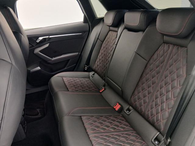 S3 スポーツバック ファインナッパレザー Bang & Olufsen 3Dサウンドシステム マトリクスLEDヘッドライト ダイナミックターンインディケーター プライバシーガラス カラードブレーキキャリパー レット(71枚目)