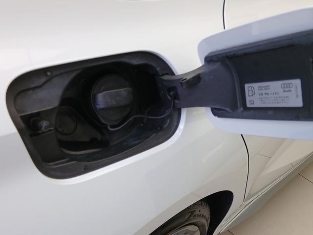 S3 スポーツバック ファインナッパレザー Bang & Olufsen 3Dサウンドシステム マトリクスLEDヘッドライト ダイナミックターンインディケーター プライバシーガラス カラードブレーキキャリパー レット(78枚目)