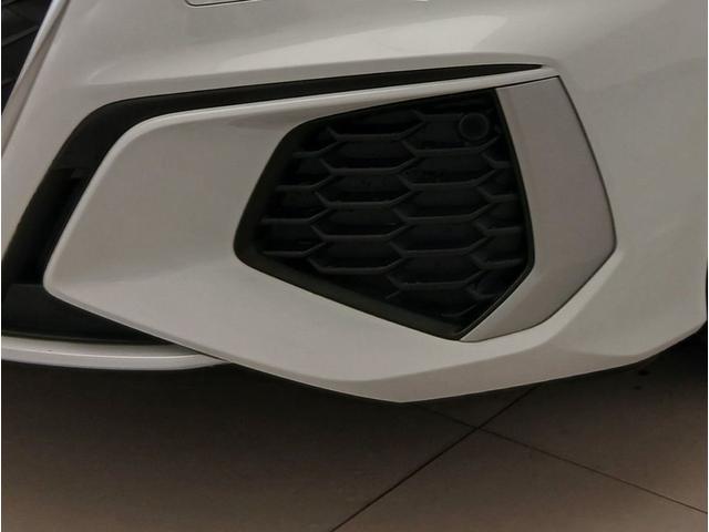 S3 スポーツバック ファインナッパレザー Bang & Olufsen 3Dサウンドシステム マトリクスLEDヘッドライト ダイナミックターンインディケーター プライバシーガラス カラードブレーキキャリパー レット(79枚目)