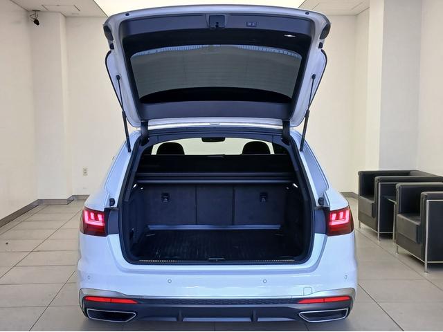 A4アバント 40TDIクワトロ Sライン アルミホイール 5Vスポークスターデザインマットチタンルック ポリッシュト (Audi Sport) コンフォートパッケージ S line plus パッケージ サラウンドビューカメラ/パークアシスト(6枚目)