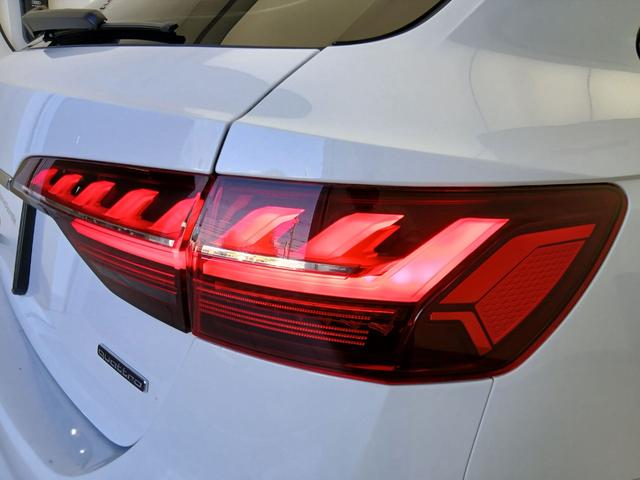 A4アバント 40TDIクワトロ Sライン アルミホイール 5Vスポークスターデザインマットチタンルック ポリッシュト (Audi Sport) コンフォートパッケージ S line plus パッケージ サラウンドビューカメラ/パークアシスト(8枚目)