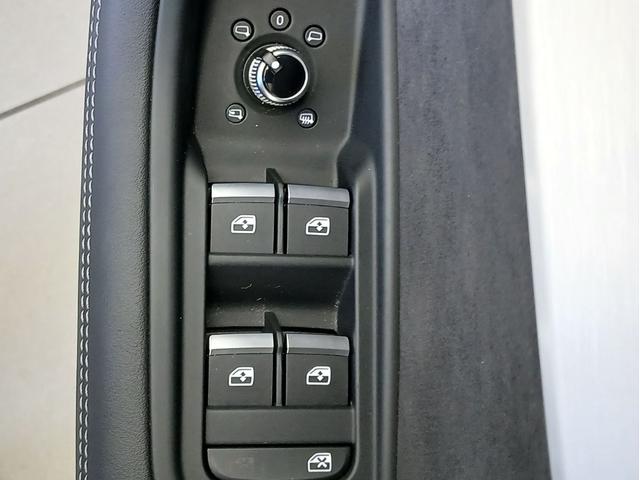 A4アバント 40TDIクワトロ Sライン アルミホイール 5Vスポークスターデザインマットチタンルック ポリッシュト (Audi Sport) コンフォートパッケージ S line plus パッケージ サラウンドビューカメラ/パークアシスト(48枚目)