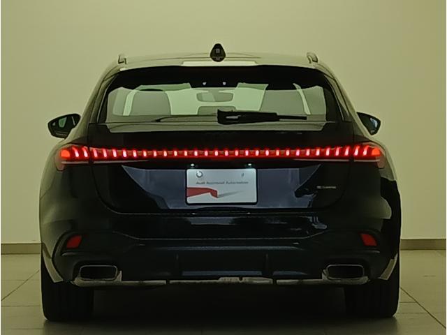 A5アバント TFSIクワトロ 150kW ラグジュアリーパッケージ パノラマガラスルーフ ARヘッドアップディスプレイ Bang&Olufsen ヘッドレストスピーカー MMIパッセンジャーディスプレイ シートベンチレーション(4枚目)