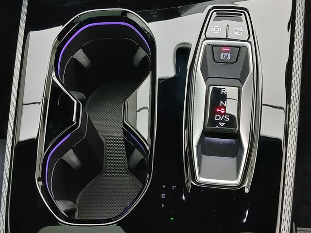 A5アバント TFSIクワトロ 150kW ラグジュアリーパッケージ パノラマガラスルーフ ARヘッドアップディスプレイ Bang&Olufsen ヘッドレストスピーカー MMIパッセンジャーディスプレイ シートベンチレーション(44枚目)