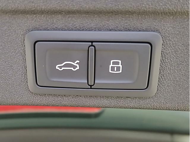 A5アバント TFSIクワトロ 150kW ラグジュアリーパッケージ パノラマガラスルーフ ARヘッドアップディスプレイ Bang&Olufsen ヘッドレストスピーカー MMIパッセンジャーディスプレイ シートベンチレーション(75枚目)