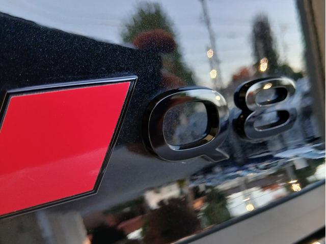 Ｑ８スポーツバック ｅ－トロン ５５ｅ－トロンクワトロ　Ｓライン　デジタルマトリクスＬＥＤヘッドライト　サイレンスパッケージバーチャルエクステリアミラー　インテリアパッケージ　アルミホイール　Ａｕｄｉ　ｒｉｎｇｓ　＆　ブラックスタイリングパッケージ（32枚目）