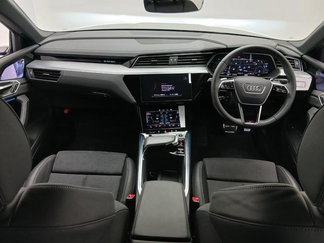 Ｑ８スポーツバック ｅ－トロン ５５ｅ－トロンクワトロ　Ｓライン　デジタルマトリクスＬＥＤヘッドライト　サイレンスパッケージバーチャルエクステリアミラー　インテリアパッケージ　アルミホイール　Ａｕｄｉ　ｒｉｎｇｓ　＆　ブラックスタイリングパッケージ（58枚目）
